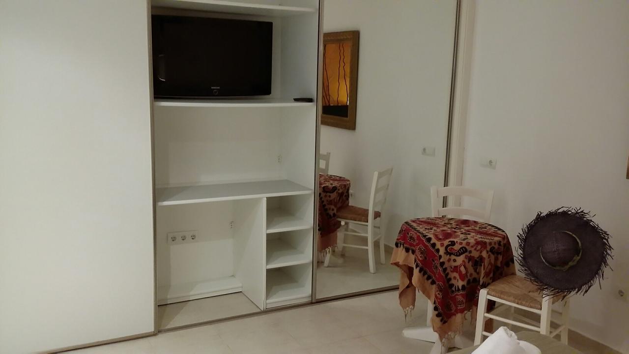 סנטה אאולריה דס ריו Apartamentos Colomar מראה חיצוני תמונה